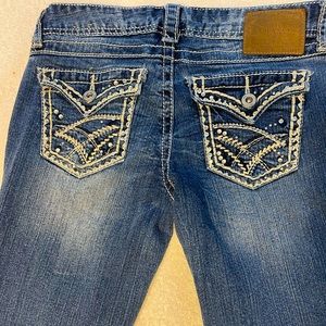 Amethyst Jeans. Size 1 Short. Boot Cut